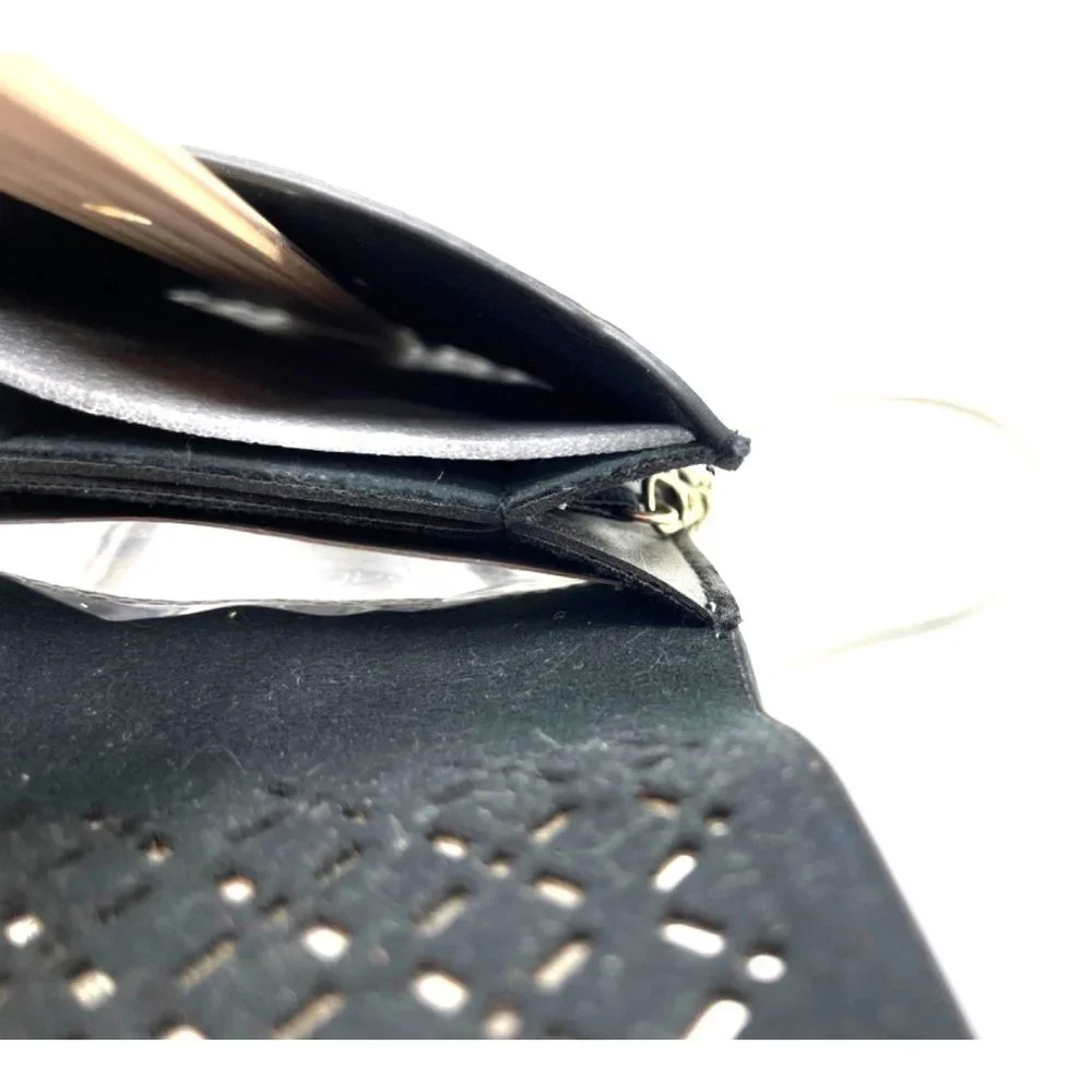 N/A silver crossbody